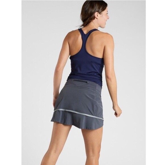 Title Nine Gray Reflective Flounce Skort Size Large Tennis Golf Pickle Ball - Picture 1 of 13